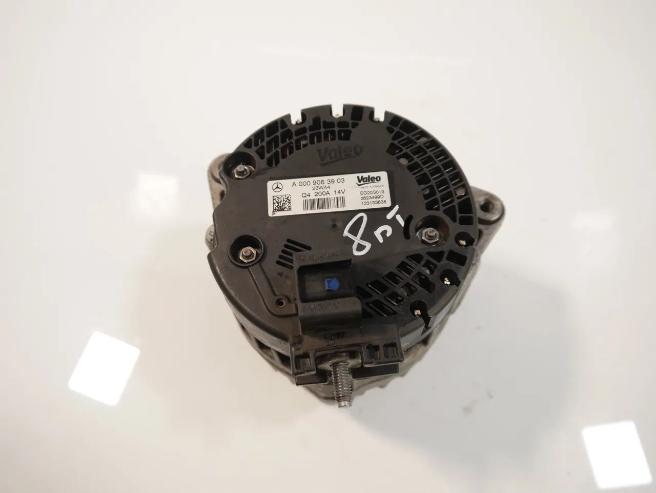 Alternador Mercedes-Benz A200d 2.0 654.920 OM654.920 A0009063903