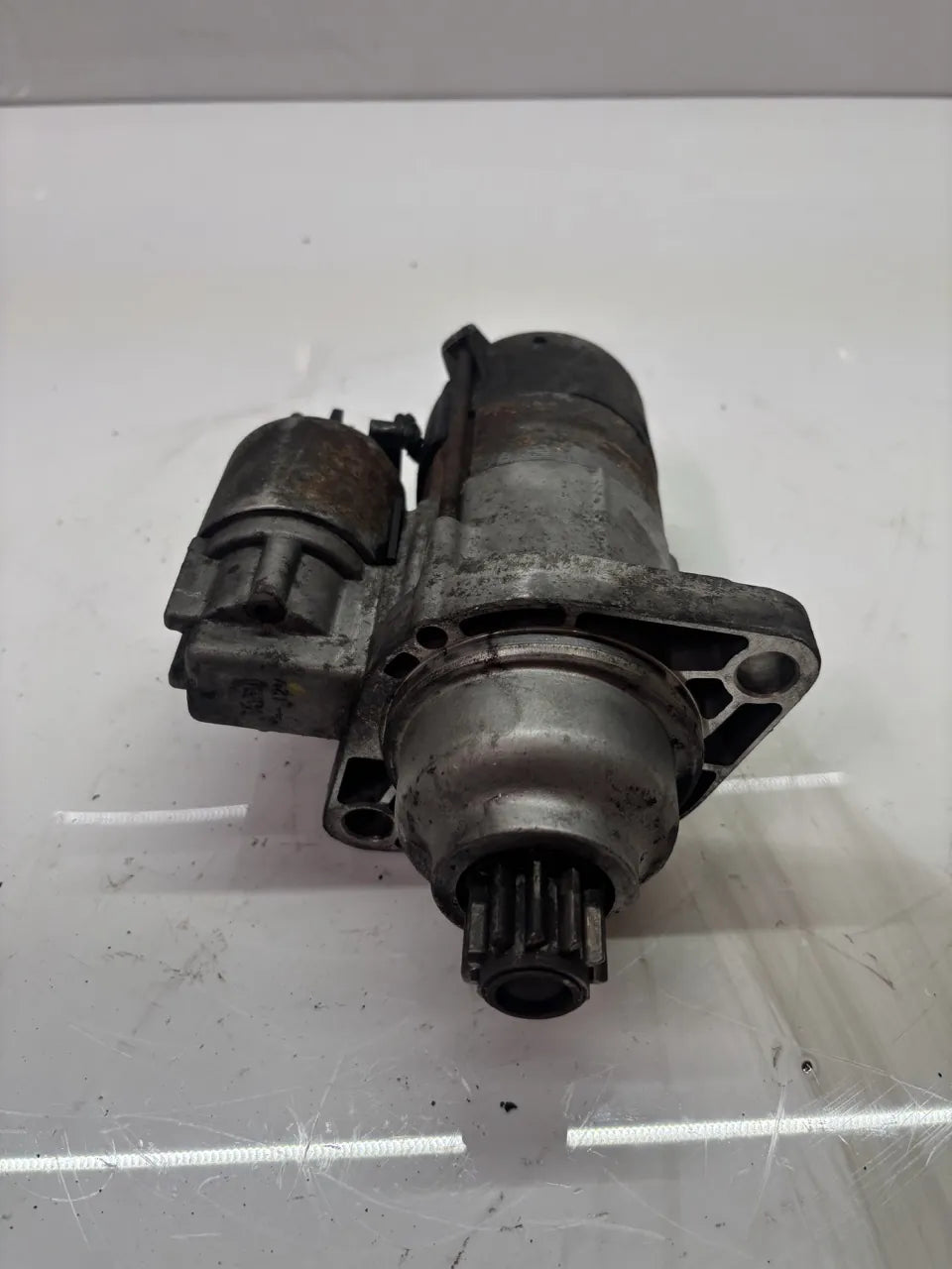 Motor de arranque Audi Seat Skoda Volkswagen A3 Leon Octavia Golf V 2.0 TDI BKD 02M911023N