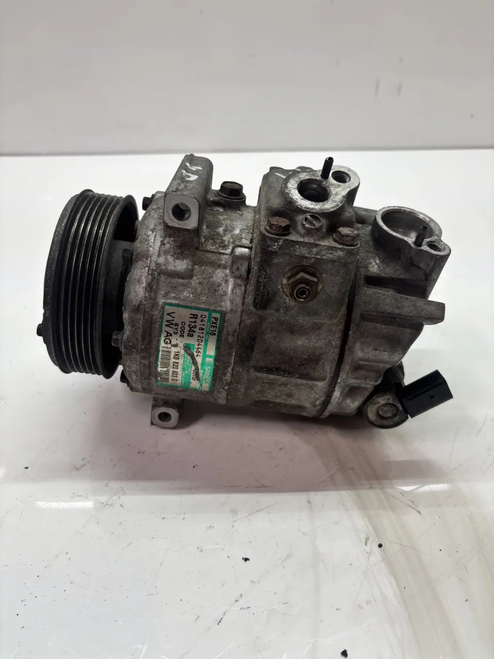 Compresor de aire acondicionado Audi Seat Skoda Volkswagen A3 Leon Golf V 2.0 TDI BKD 1K0820803G