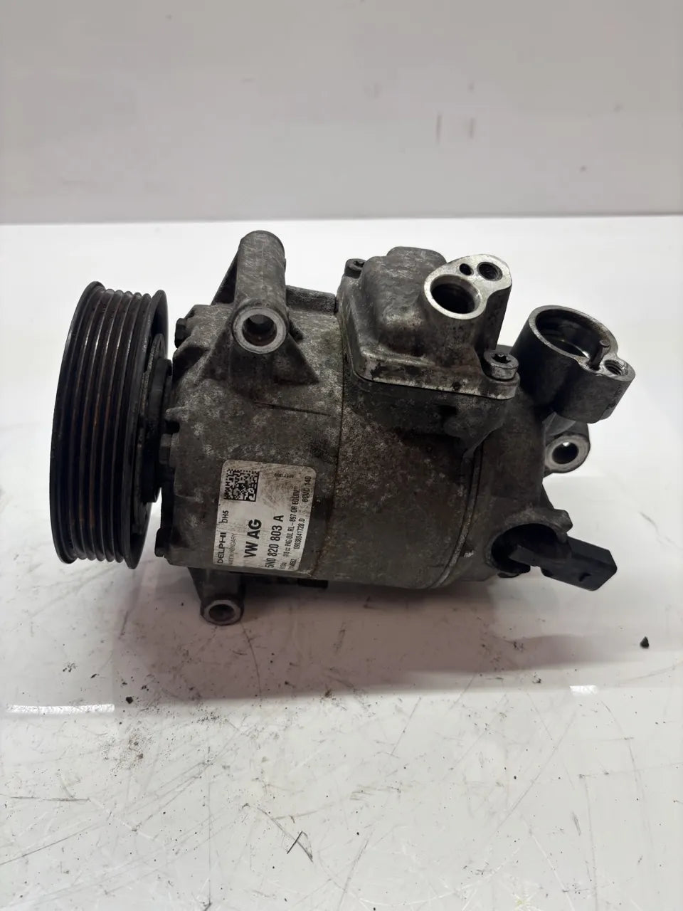 Compresor de aire acondicionado Audi Seat Skoda Volkswagen A3 Golf V 1.9 TDI BLS 5N0820803A
