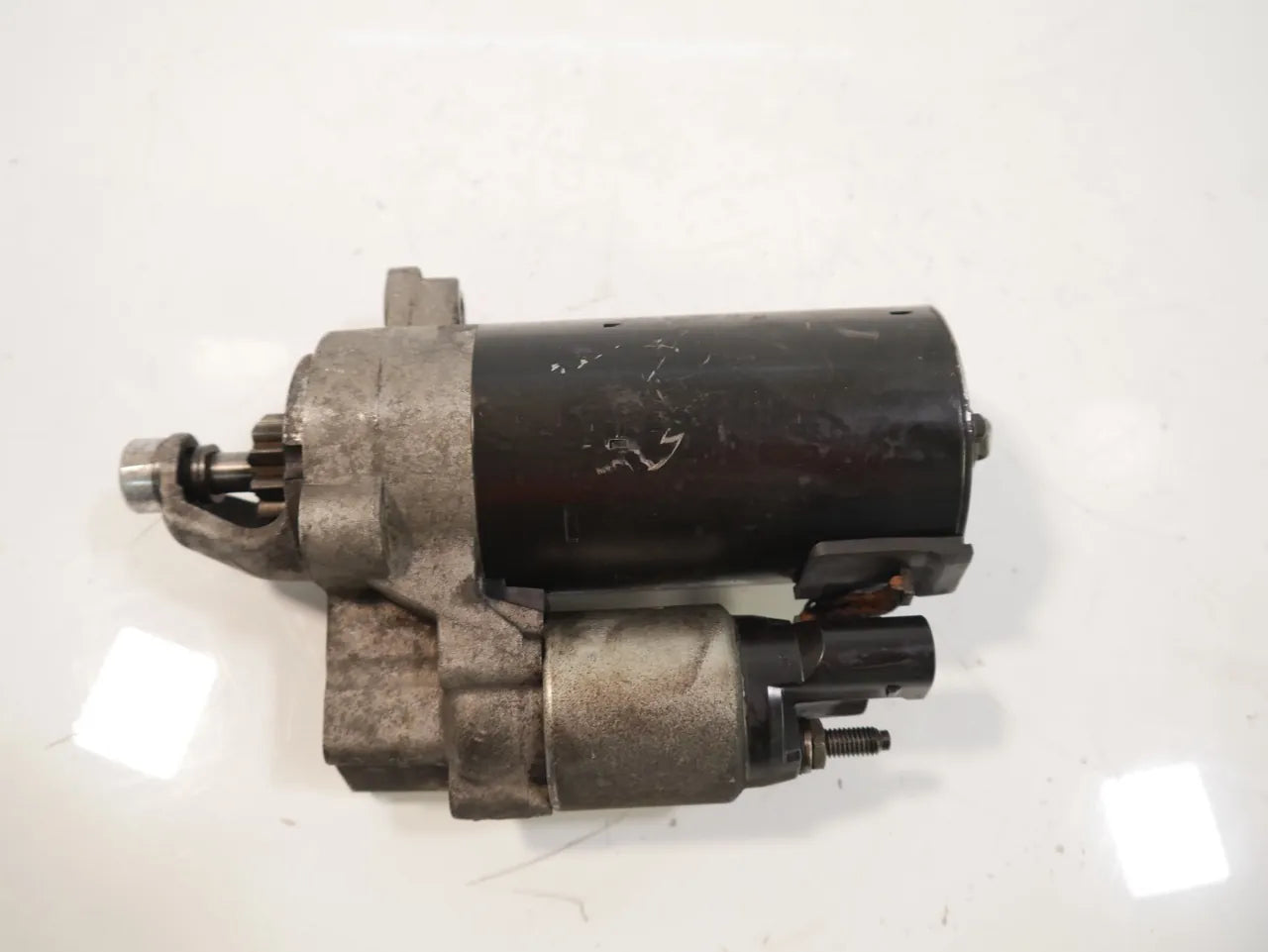 Motor de arranque Audi A4 B8 A5 A6 C7 Q5 2.0 TDI CGLC CGL 03L911021E