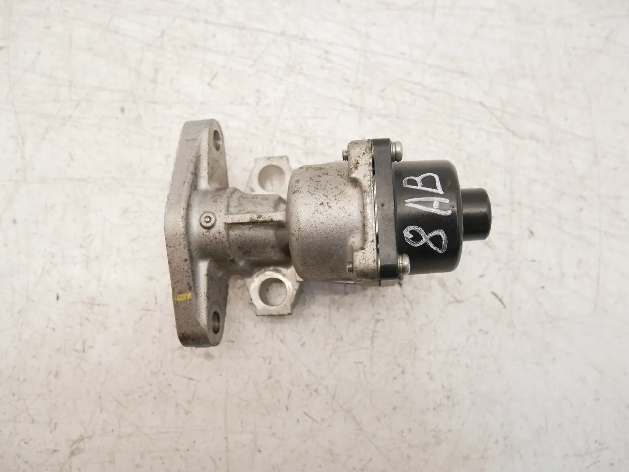 Válvula EGR Válvula de recirculación de los gases de escape Renault Dacia Duster 1.6 E-Tech H4M632