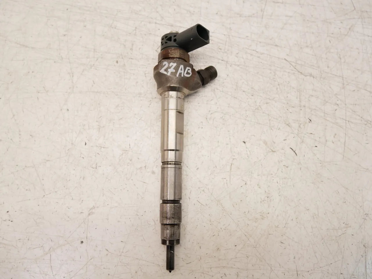 Boquilla de inyección Audi A4 B9 2.0 TDI DETA DET 04L130277AE 0445110471