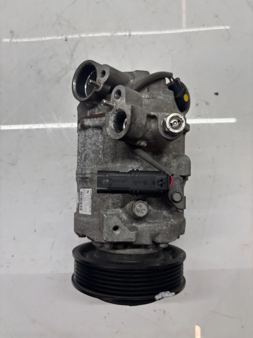 Compresor de aire acondicionado BMW Serie 1 F20 F21 1.6 d 114d N47D16A N47 9330831