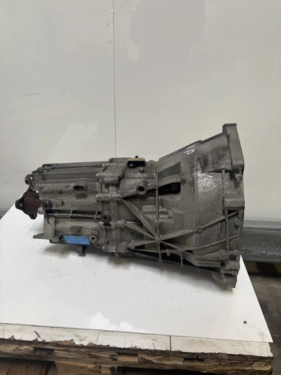 Caja de cambios manual de 6 velocidades BMW Serie 1 2.0 d 116d N47D20A N47 GS6-17DG 23008610985