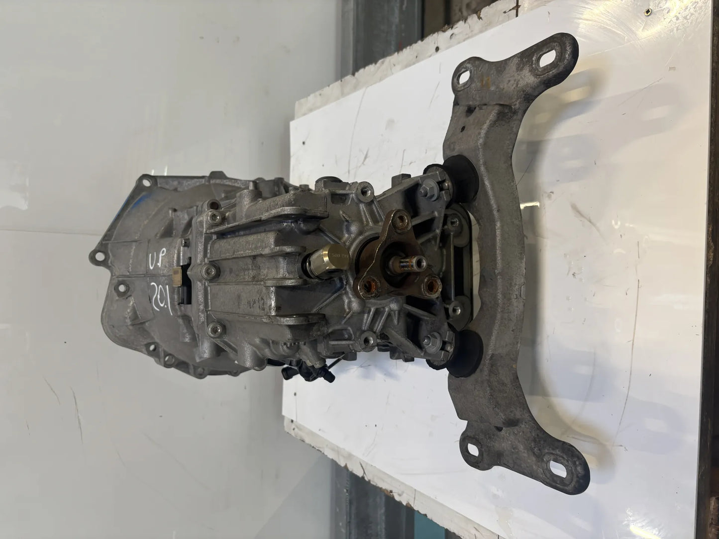 Transmisión manual de 6 velocidades BMW Serie 3 E91 2.0 318i N43B20A N43 GS6-17DG 23007626315