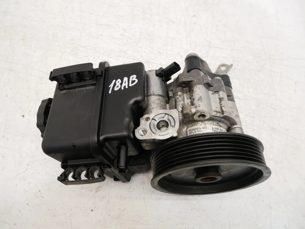 Servobomba Mercedes-Benz C250 C204 2.2 CDI OM651.911 651.911 OM651 A0064661501