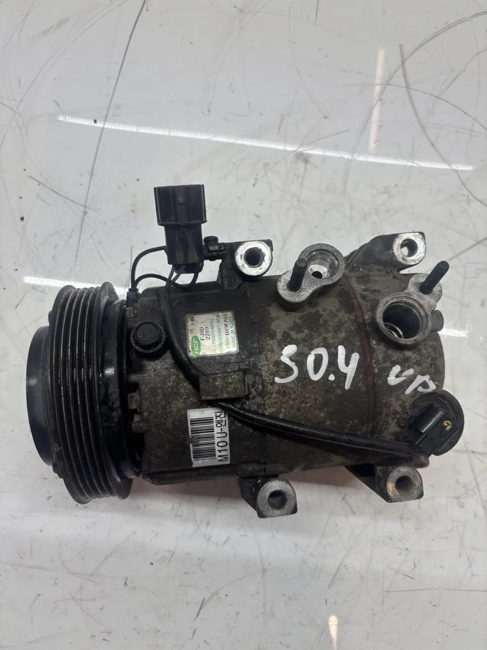 Compresor de aire acondicionado Hyundai ix35 1.7 CRDi Euro5 D4FD 97701-2Y100