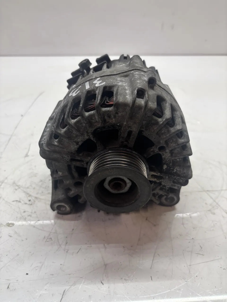 Alternador BMW Serie 3 E90 E91 E92 E93 2.0 d 320d N47D20C N47 7802261