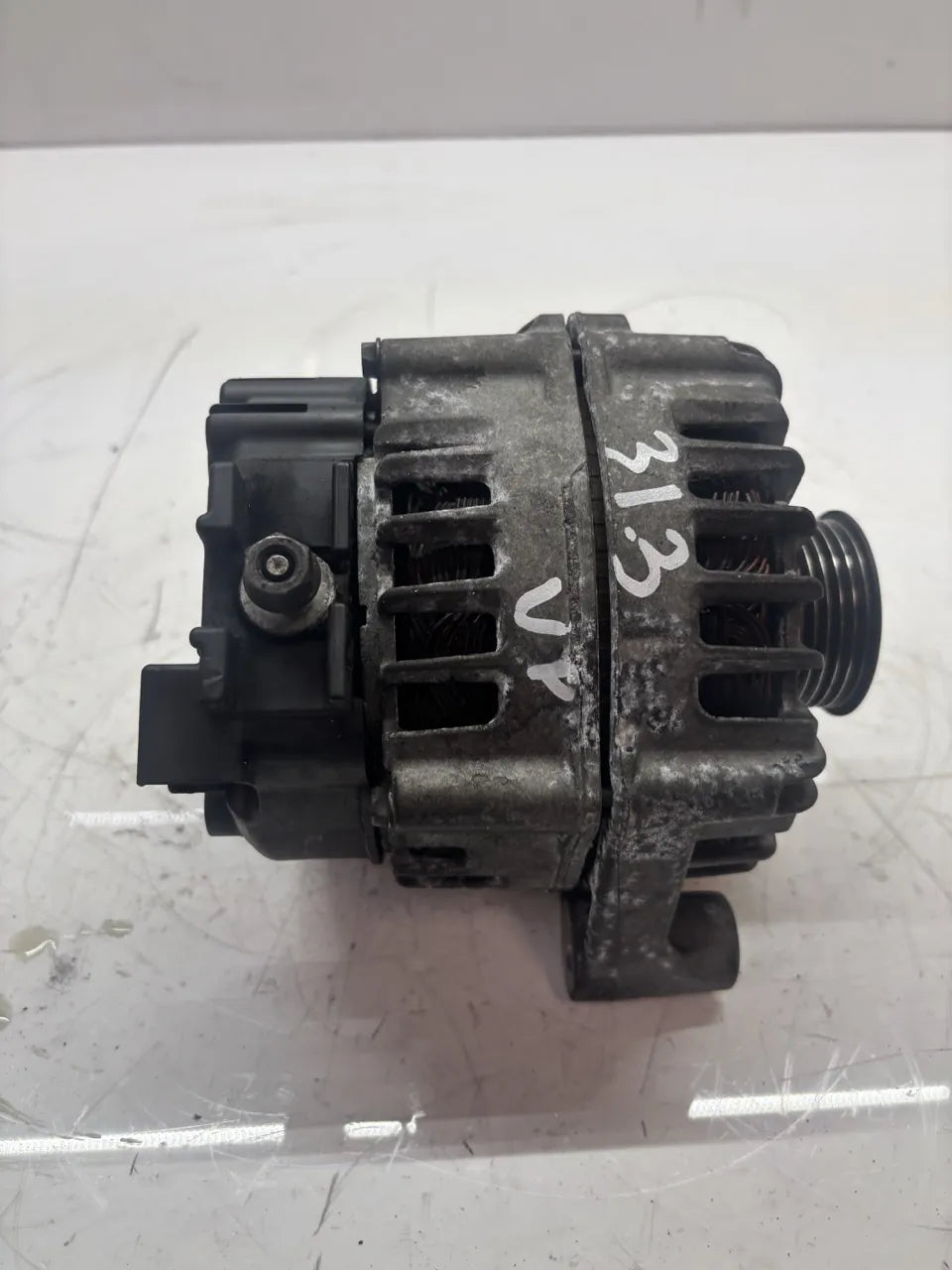 Alternador BMW Serie 3 E90 E91 E92 E93 2.0 d 320d N47D20C N47 7802261