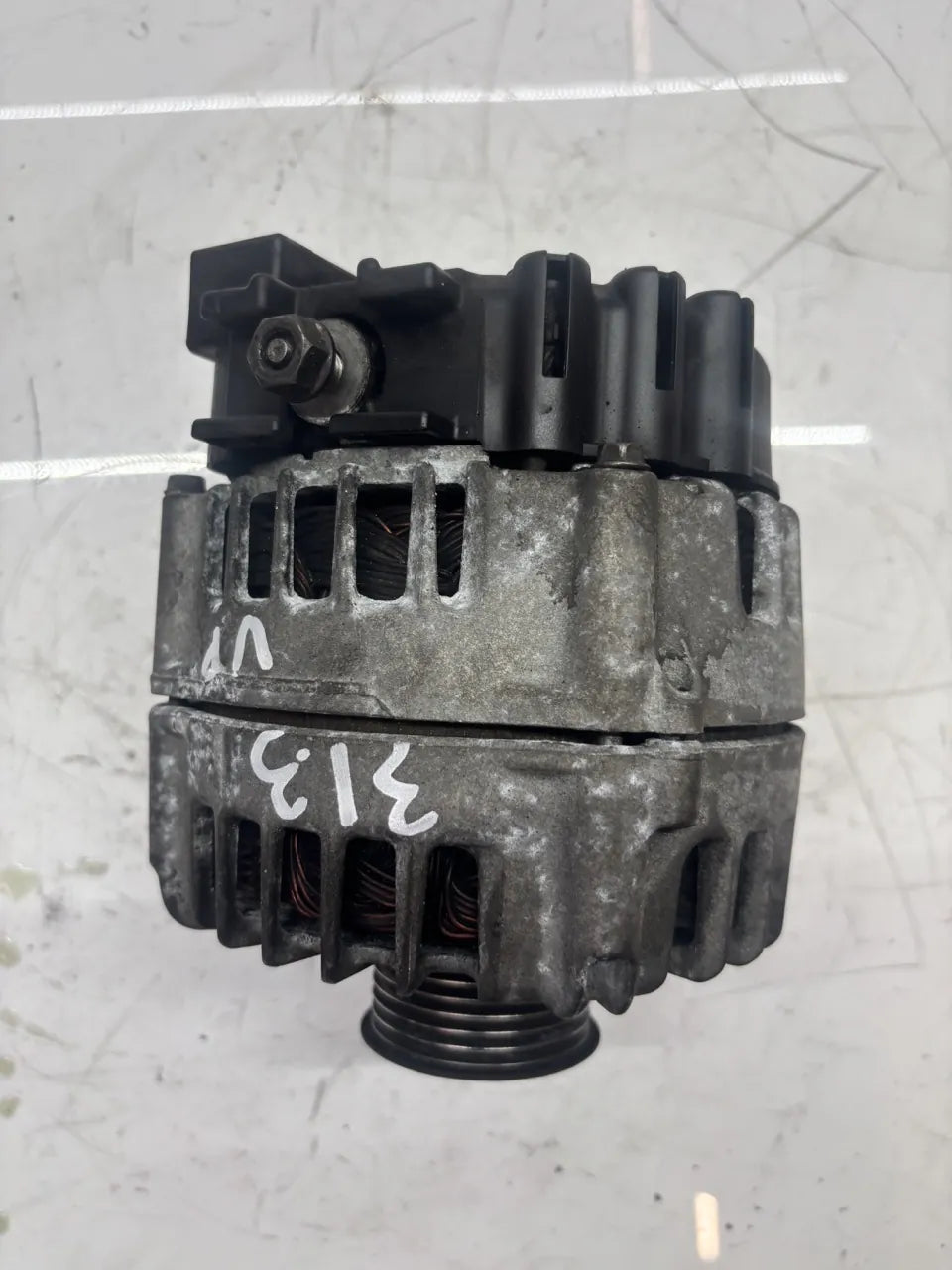 Alternador BMW Serie 3 E90 E91 E92 E93 2.0 d 320d N47D20C N47 7802261