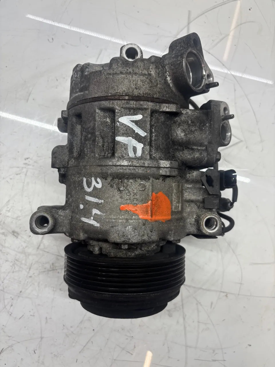 Compresor de aire acondicionado BMW Serie 3 E90 E91 E92 E93 2.0 d 320d N47D20C N47 6987862