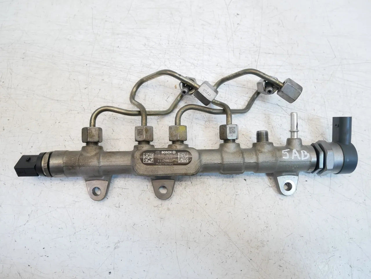 Tubo de raíl BMW Serie 1 F20 118d 2.0 B47D20A B47 8514154 0445214315