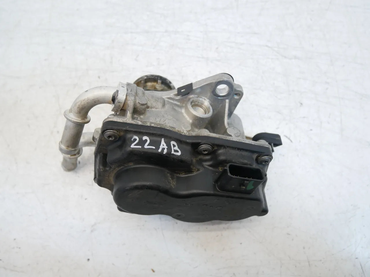 Válvula EGR Válvula de recirculación de los gases de escape Renault Trafic 2.0dCi M9R717 147102175R