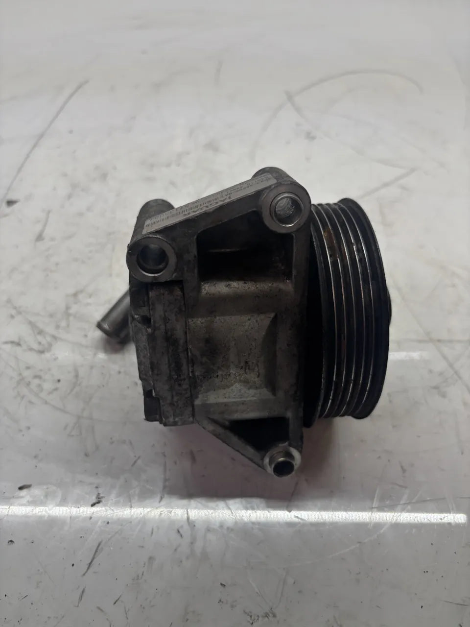 Servo bomba Jaguar XJ X350 X358 2.7 Diesel 7G AJTDV6 6R83-3A696-BA