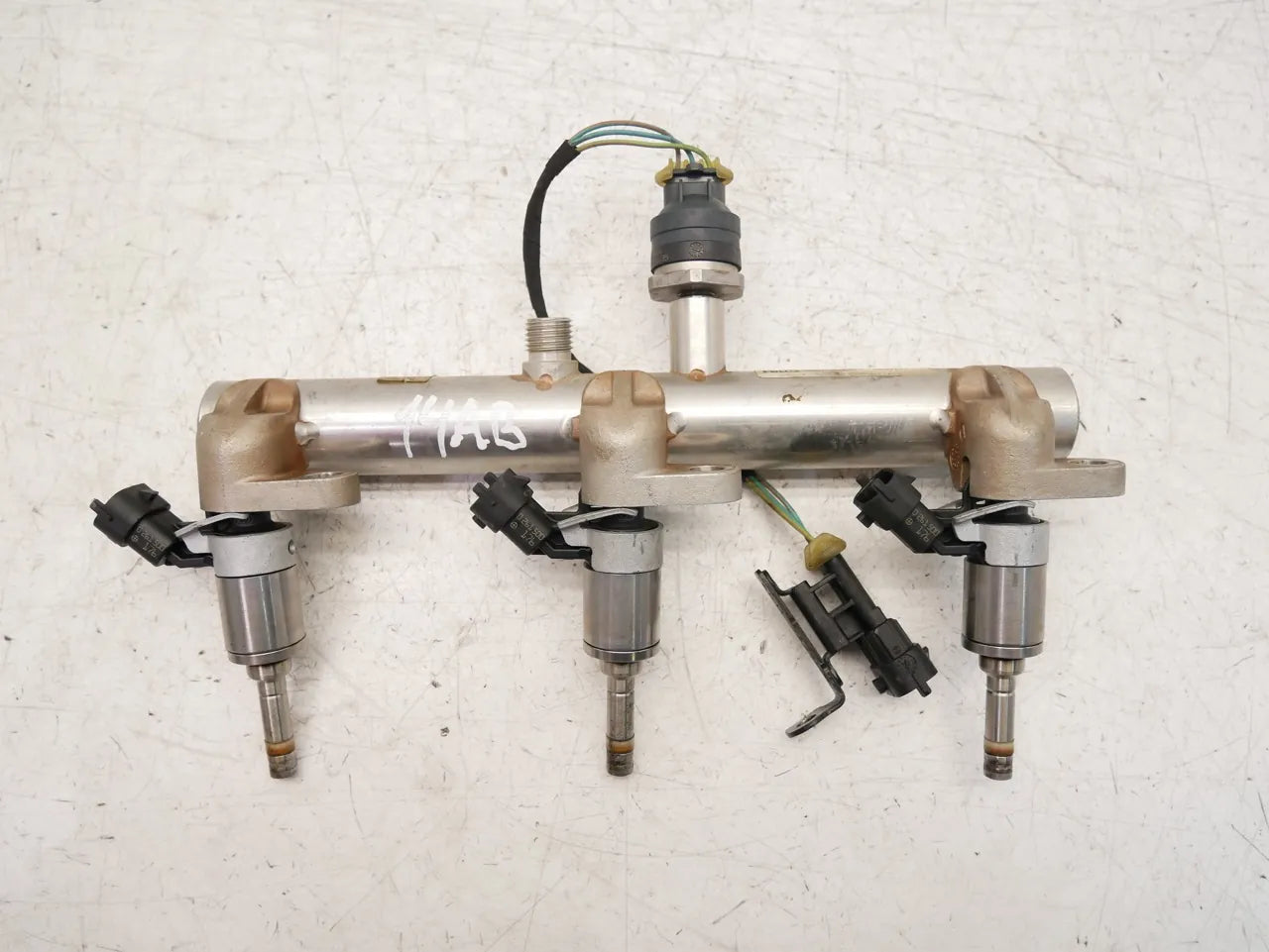 Riel inyector Alfa Romeo Guilia Stelvio 2.9 670050436 670050673