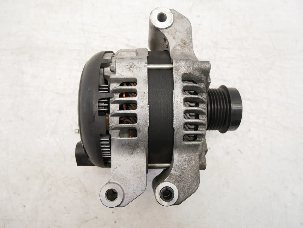 Alternador Alfa Romeo Guilia Stelvio 2.9 670050436 670050552