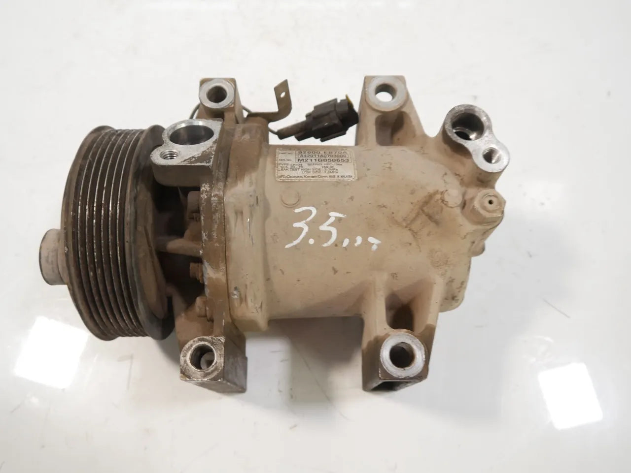 Compresor de aire acondicionado Nissan NP300 D40 2.5 dCi YD25DDTi YD25 92600-EB70A