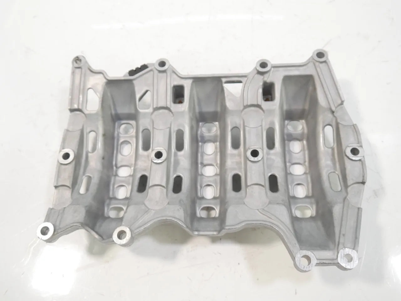 Placa deflectora Land Rover Discovery L550 2.0 D 204DTD AJ20D4 G4D3-6C800-BB