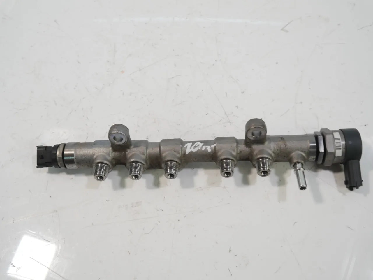 Tubo de raíl Land Rover Discovery L550 2.0D 204DTD G4D3-9D280-AA 0445214332