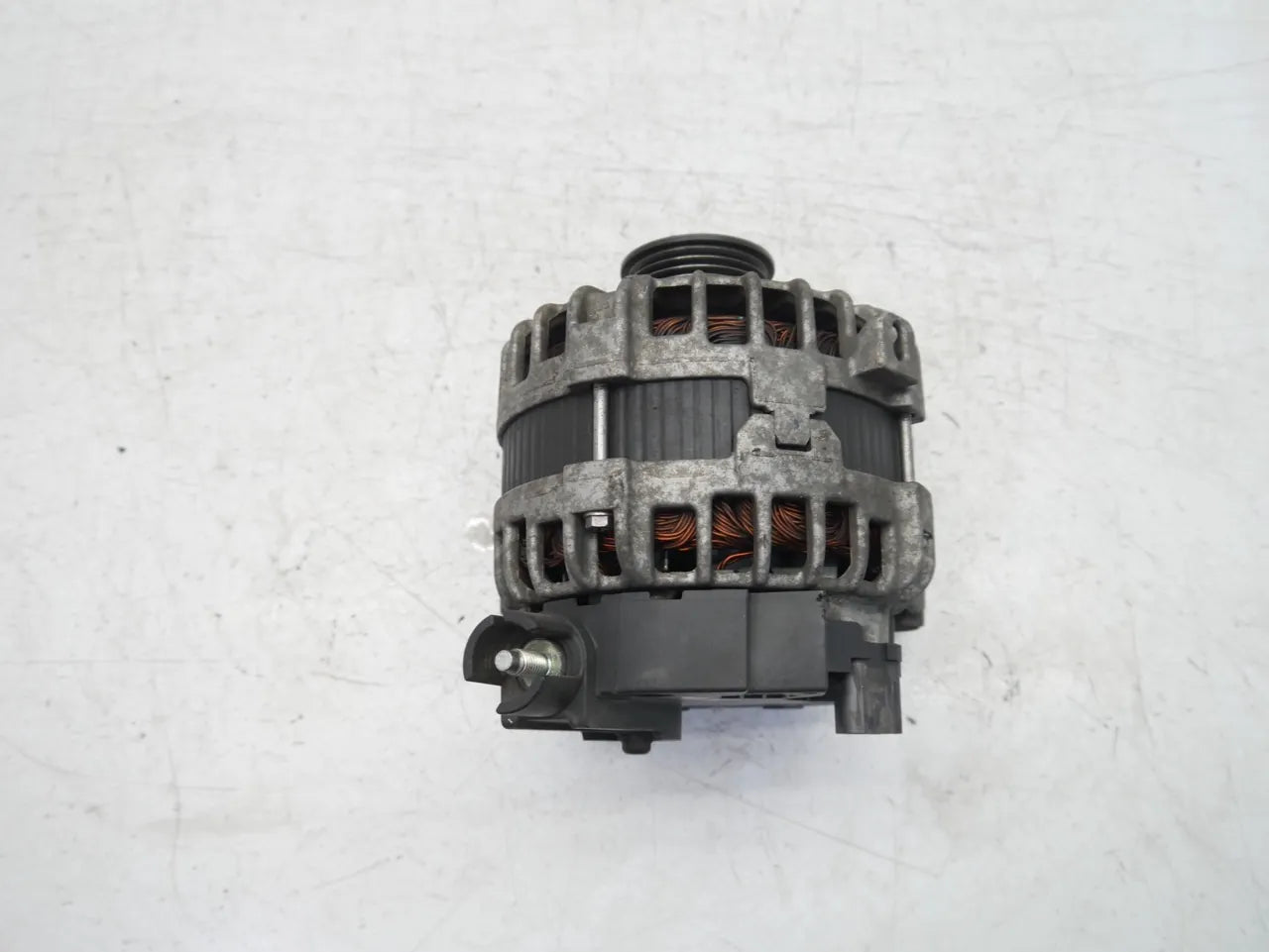 Alternador Land Rover Discovery 2,0D 204DTD GX73-10300-ES