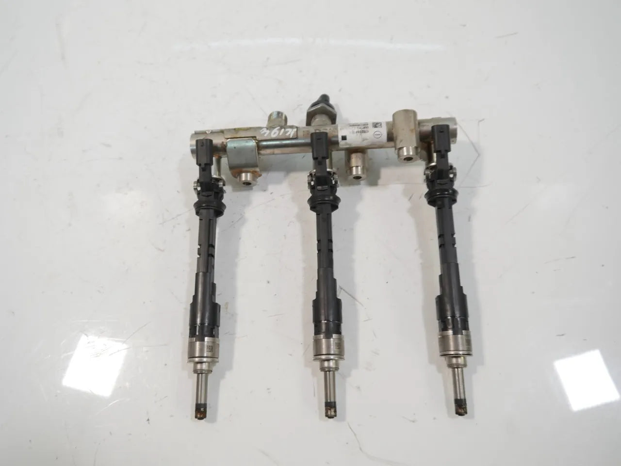 Rail de inyectores Nissan Juke 1.0 HR10DDT HR10 16605550R