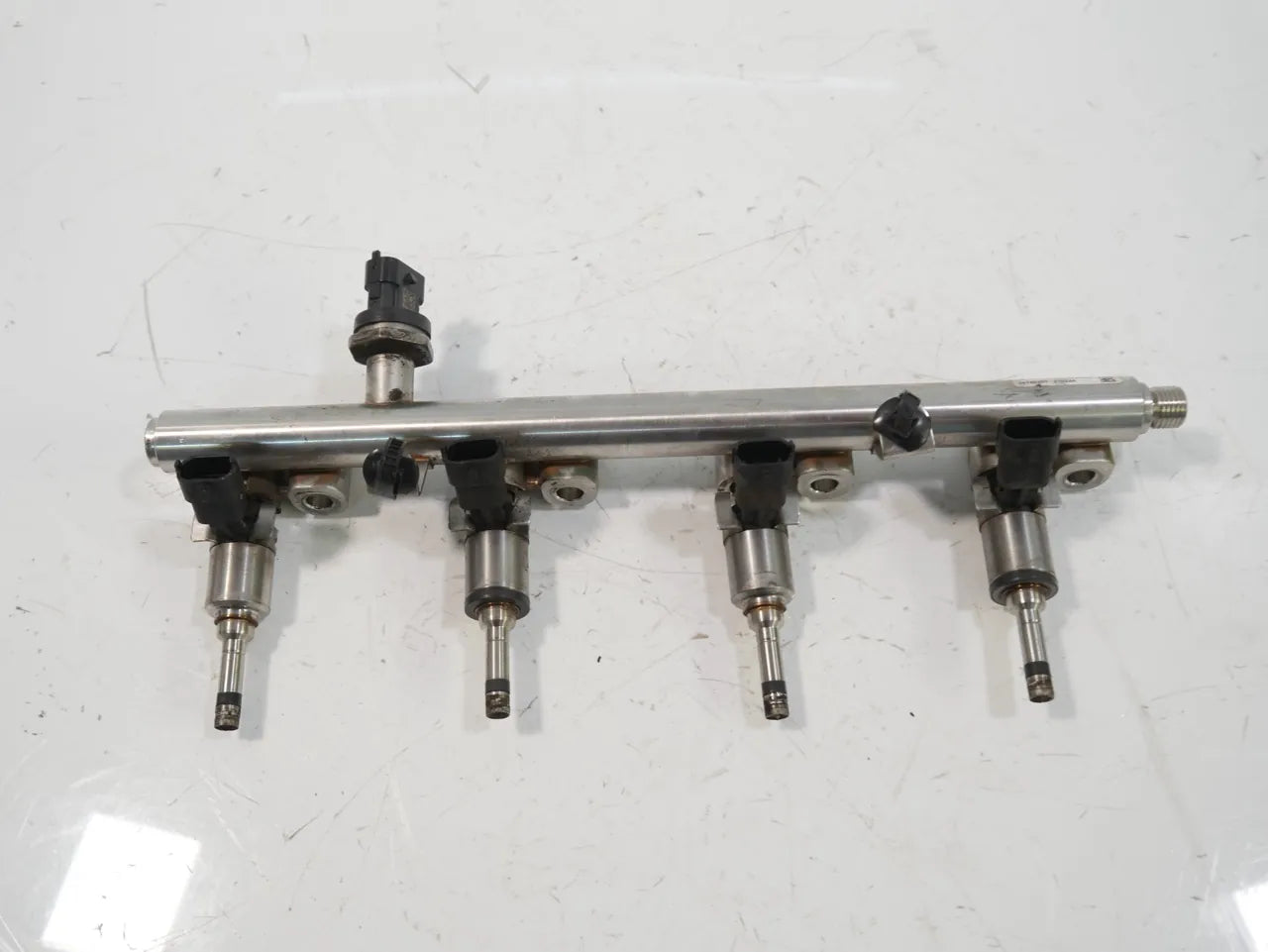 Barra de inyectores Kia Sportage 1.6 GDI G4FD 35350-2B110