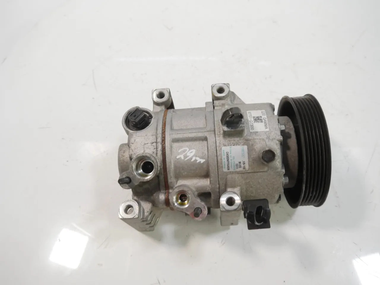 Compresor de aire acondicionado Kia Sportage 1.6 GDI G4FD 97701-D7300