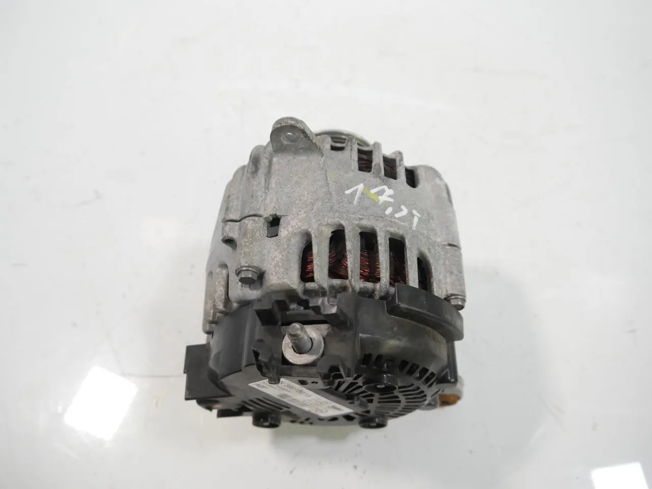 Alternador Vauxhall Opel Astra 1.5 CRDI D15DVH F15DVH 39218015