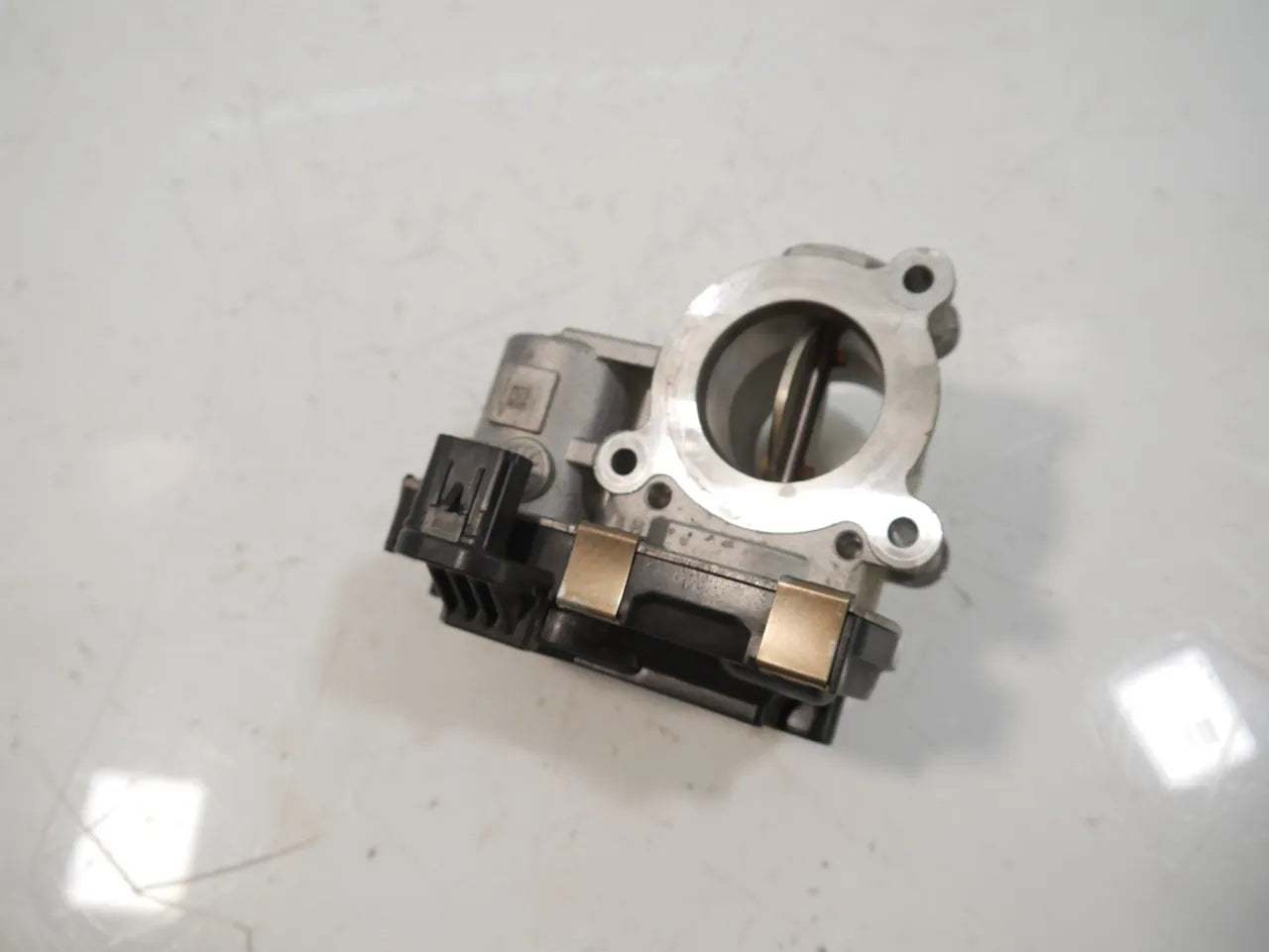 Mariposa Vauxhall Opel Astra 1.5 CRDI D15DVH F15DVH 55505268