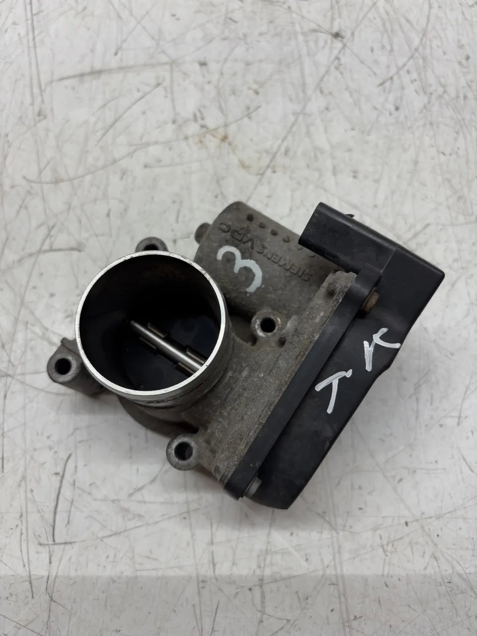 Mariposa Seat Skoda Volkswagen Ibiza Fabia Polo 1.2 gasolina BBM 03D133062E