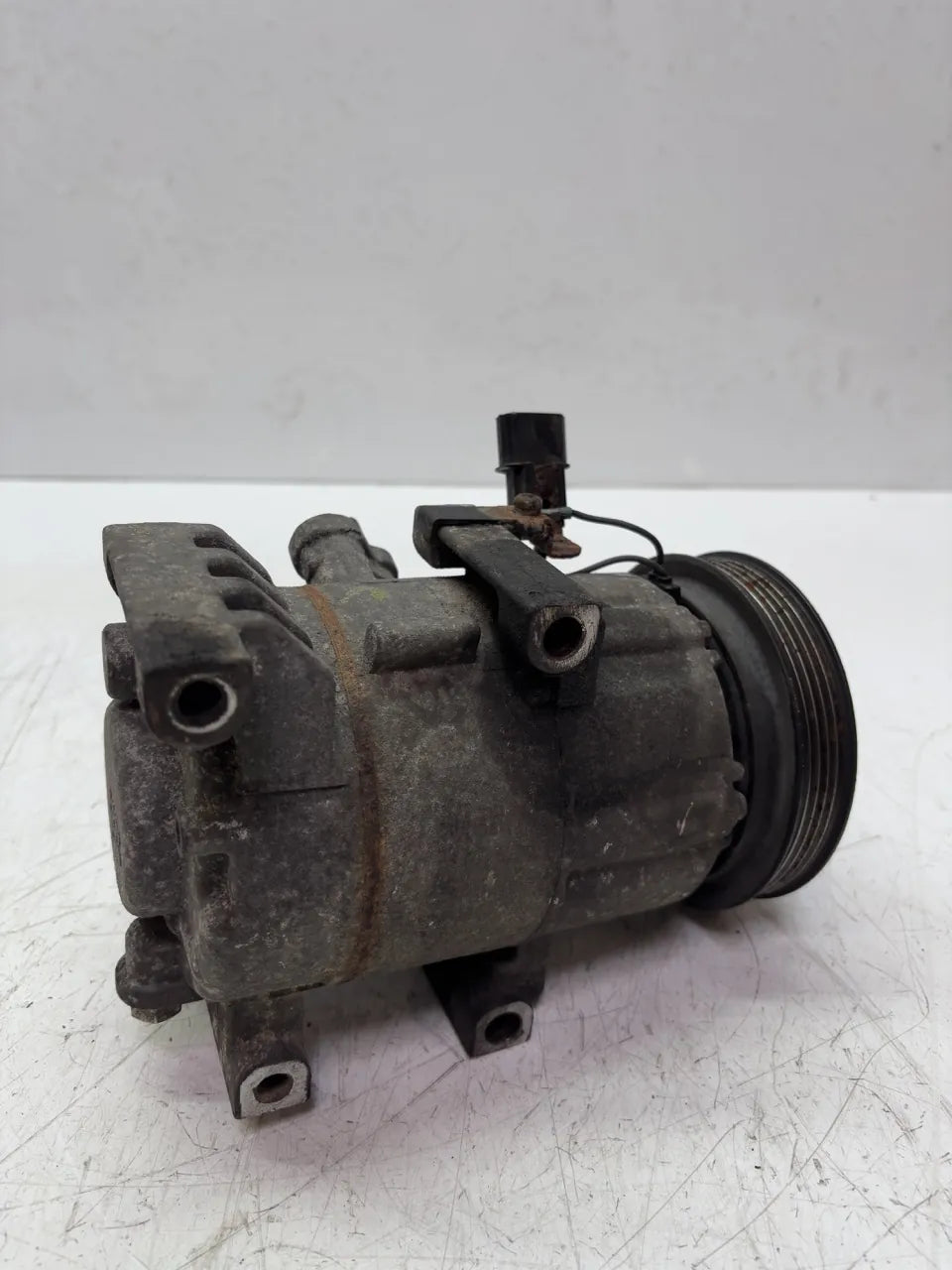 Compresor de aire acondicionado Kia Hyundai Sportage III i40 I 1.7 CRDi Euro5 D4FD DX9FA10