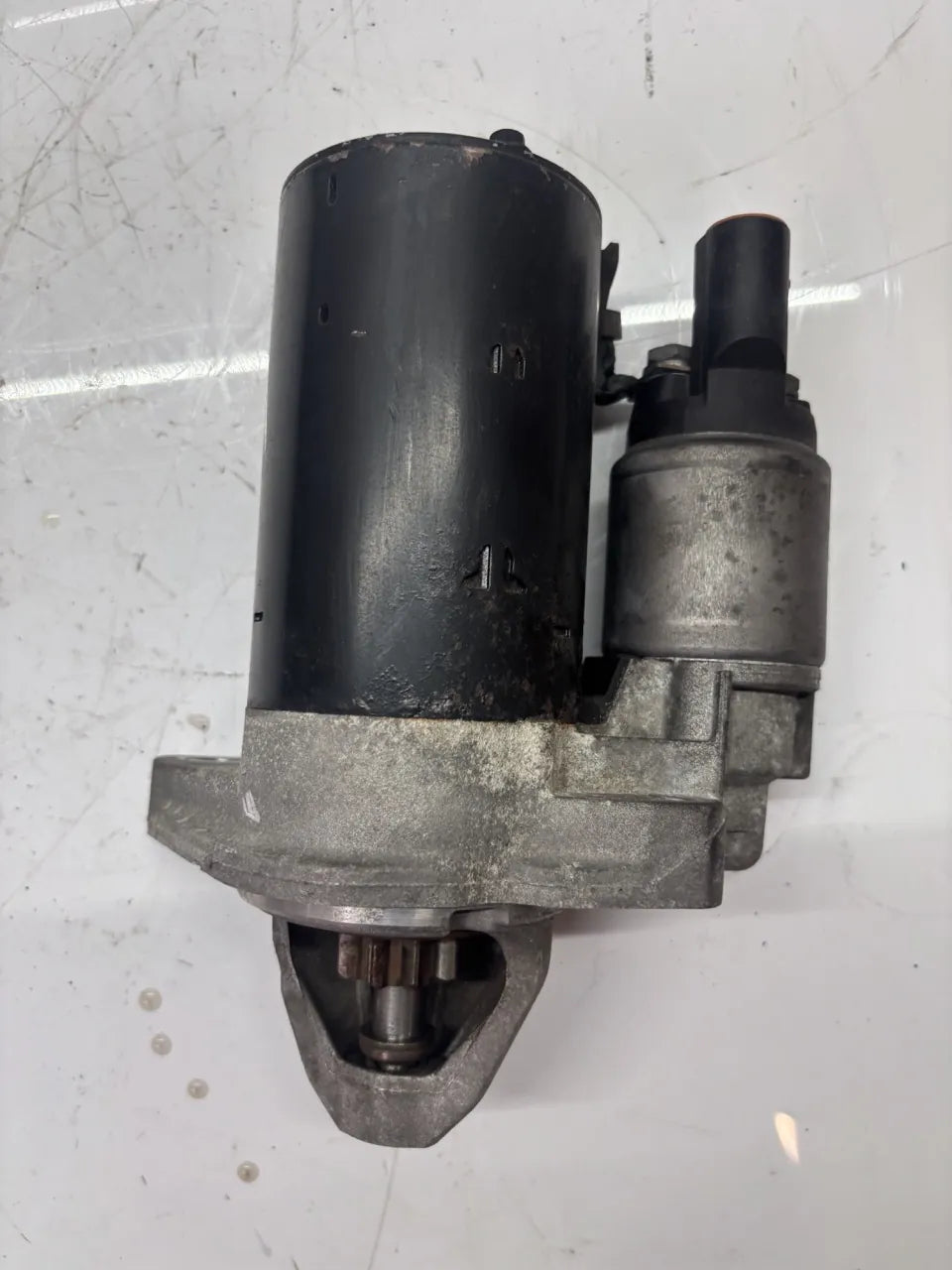 Motor de arranque Bentley Continental GT 6.0 gasolina BEB 07C911023D
