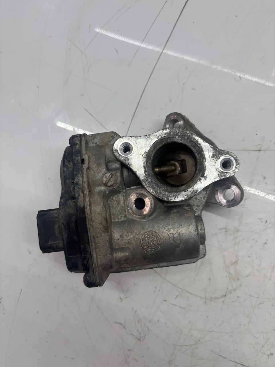 Válvula EGR Renault Kangoo II 1.5 dCi K9K608 K9K 147102557R