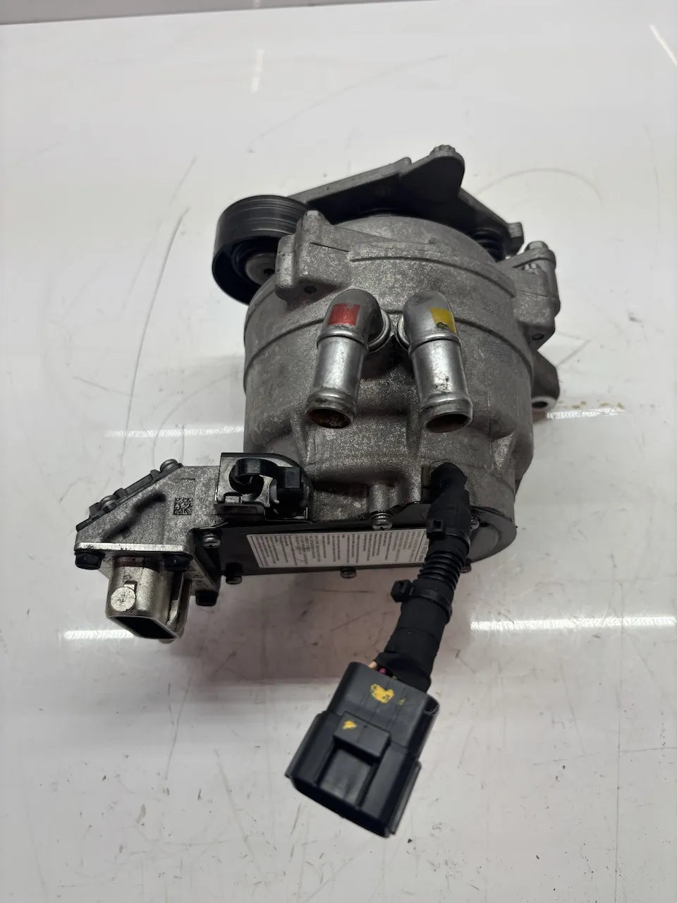 Alternador Hyundai Kia Ioniq Niro 1.6 GDI Hybrid G4LE 37390-03900