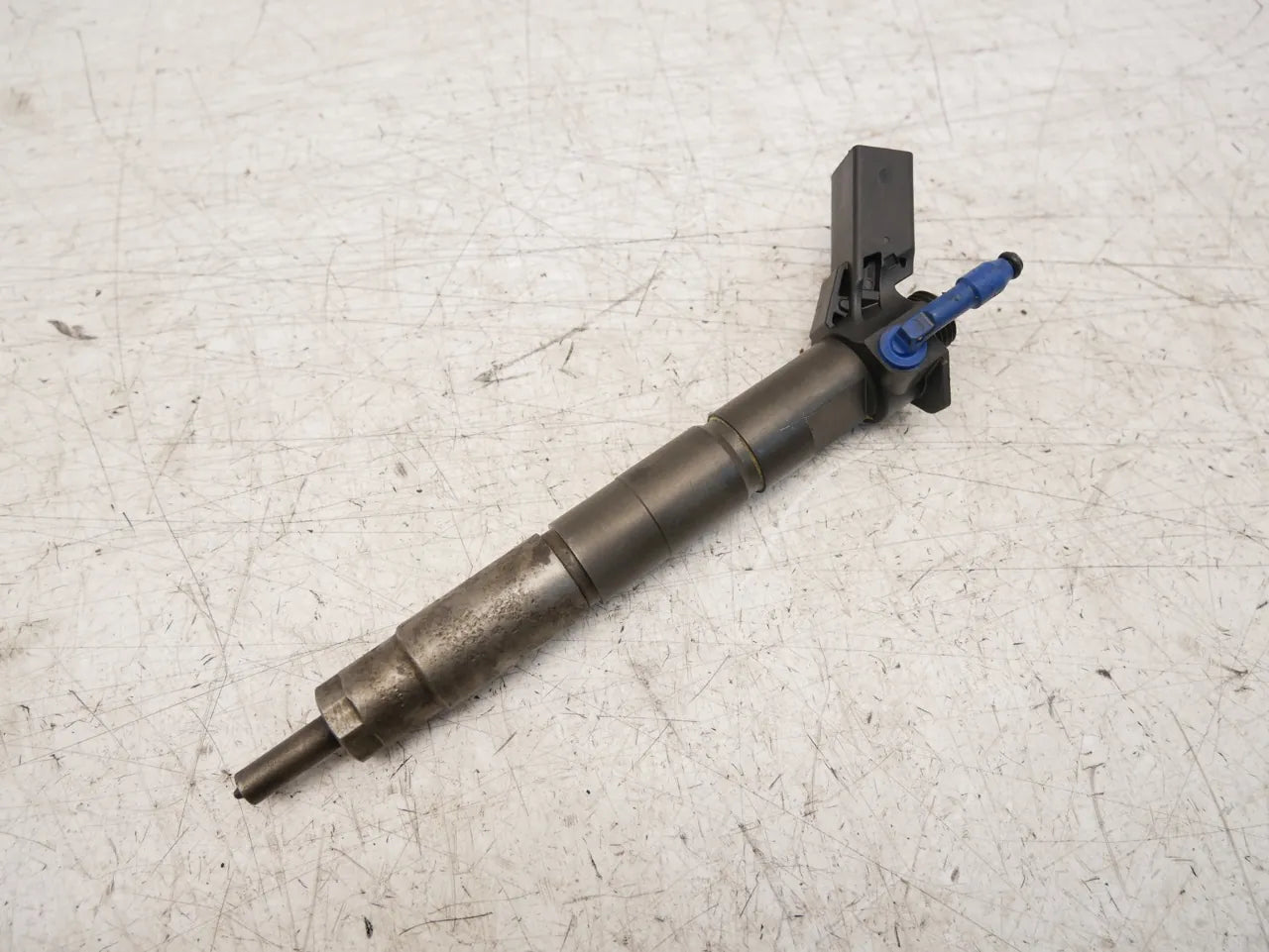 Inyector Mercedes-Benz Clase C 2.0 OM654.920 654.920 A6540700087 0445118009