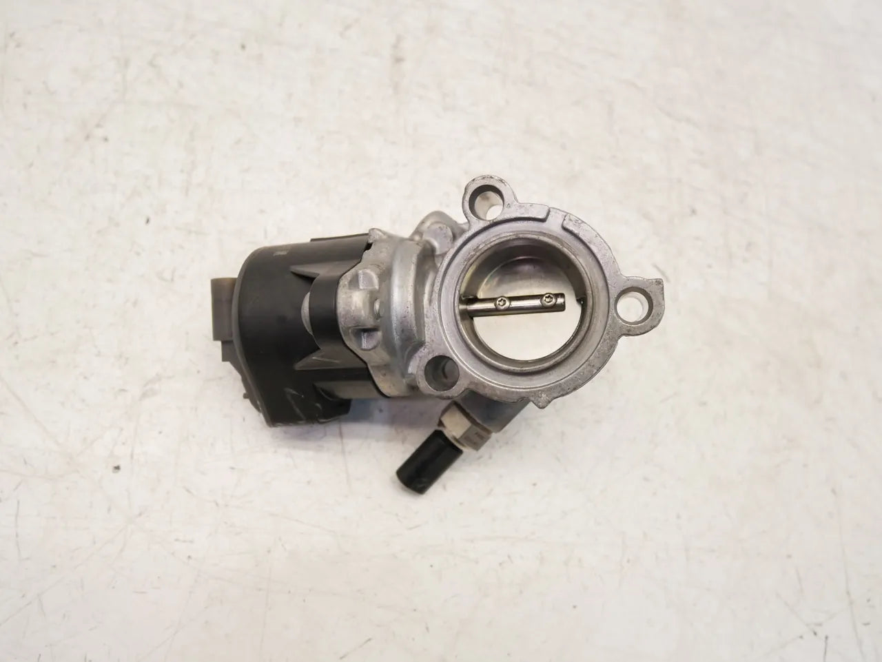 Válvula EGR Mercedes-Benz Clase A W177 2.0 OM654.920 654.920 OM654 A6541400300