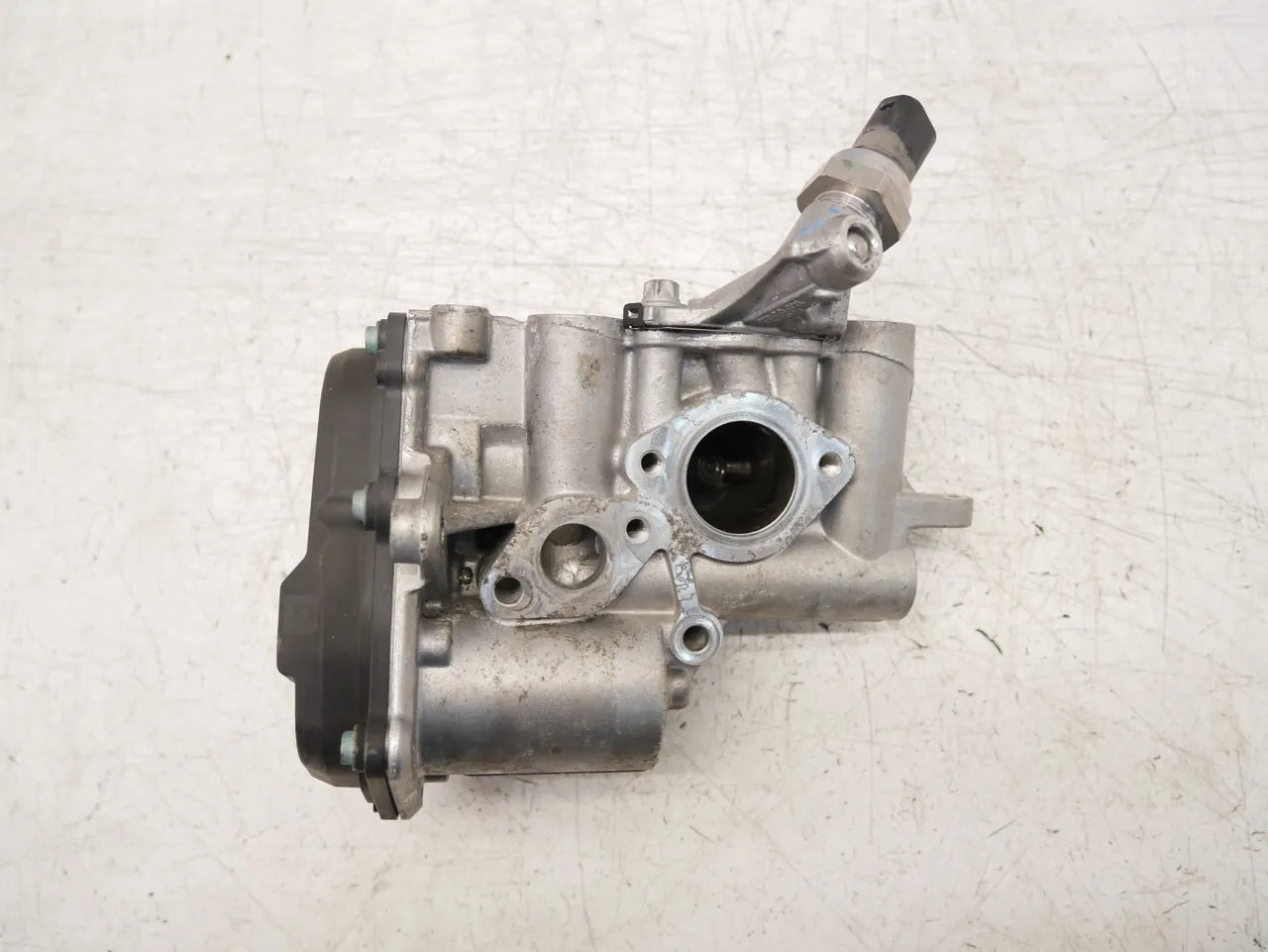 Válvula EGR Mercedes-Benz Clase A W177 2.0 OM654.920 654.920 OM654 A6541406900