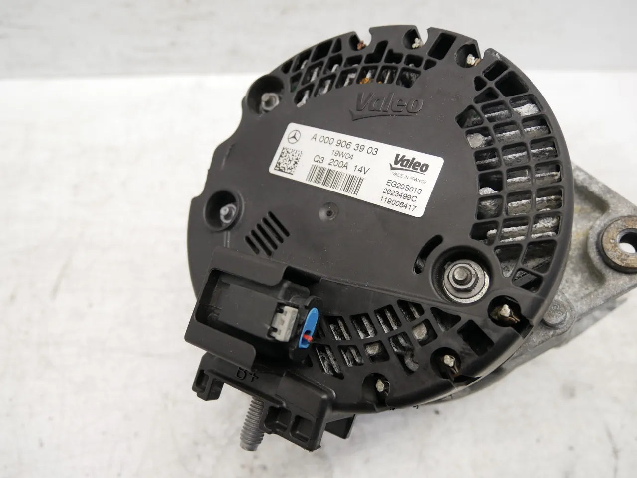 Alternador Mercedes-Benz Clase A 2.0 OM654.920 654.920 OM654 A0009063903