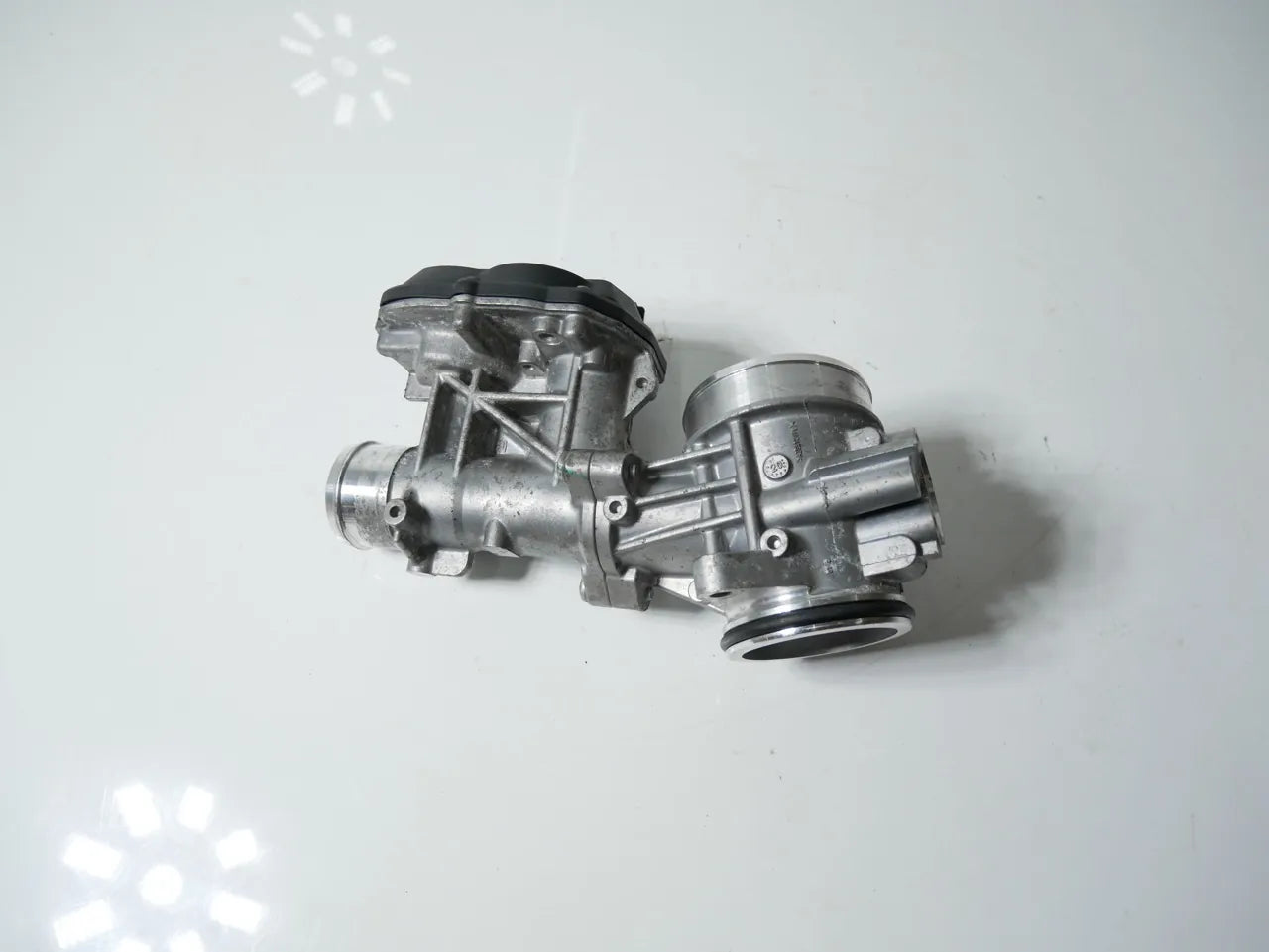 Válvula EGR Jaguar E-Pace XE 2.0 D 204DTY M4D3-5M273-BA