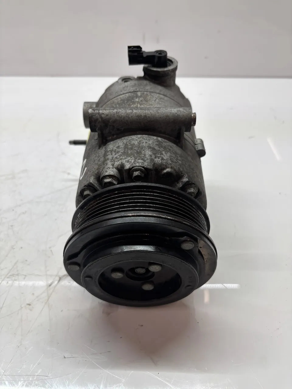 Compresor de aire acondicionado Ford Escape 1.6 gasolina 16HD0Z JQDA JQDB JTMA CV61-19D629-CE