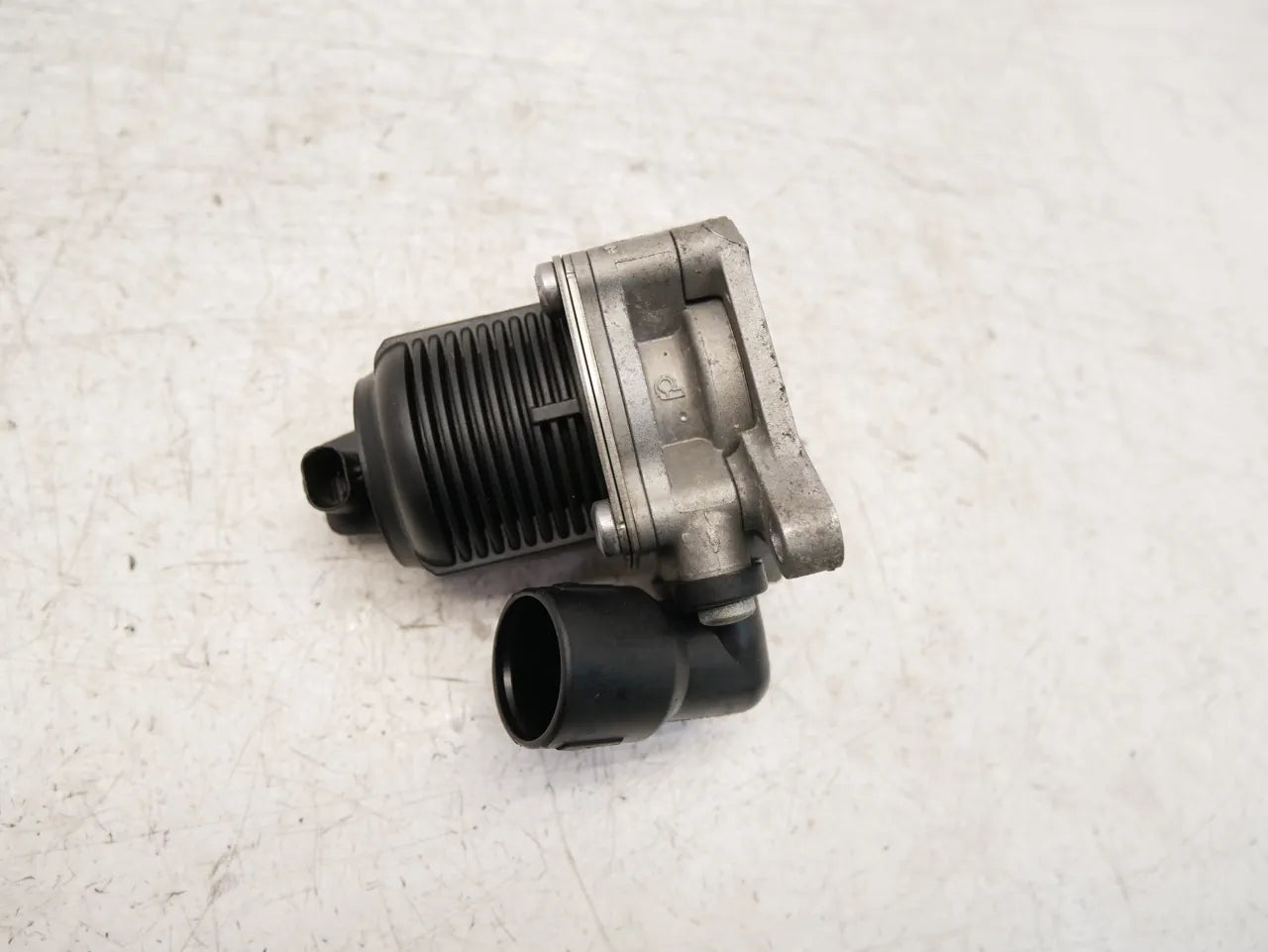 Válvula EGR Volkswagen Passat B7 Beetle2.0 TSI DDSA DDS 06K131097N