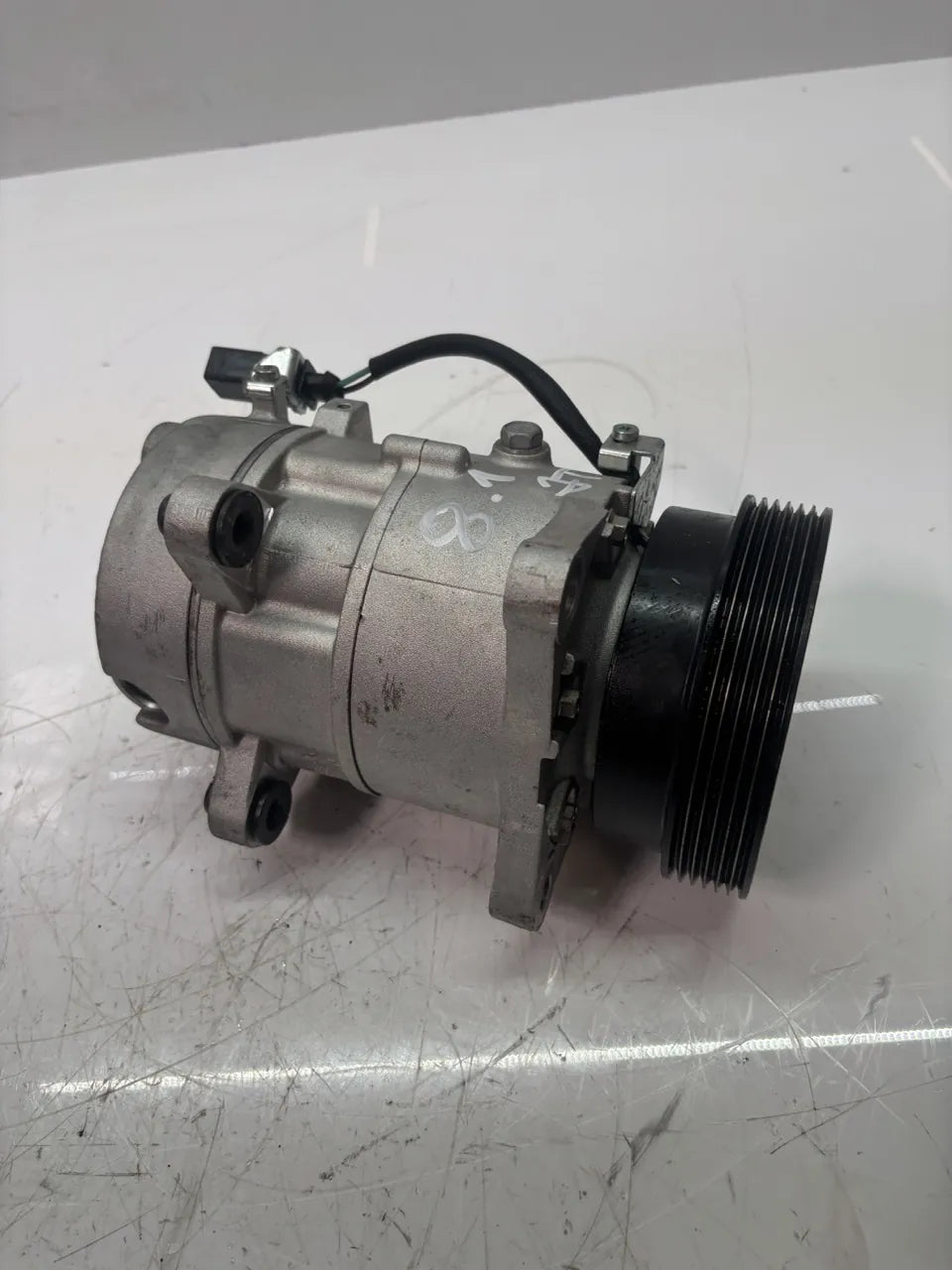 Compresor de aire acondicionado Volkswagen Beetle 1.8 T AWV 1J0820803L