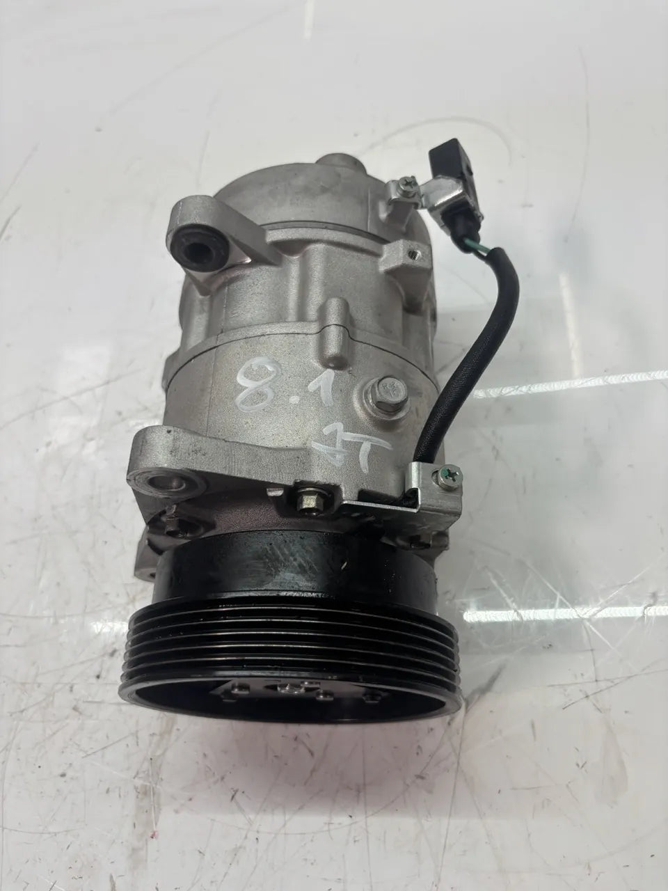 Compresor de aire acondicionado Volkswagen Beetle 1.8 T AWV 1J0820803L