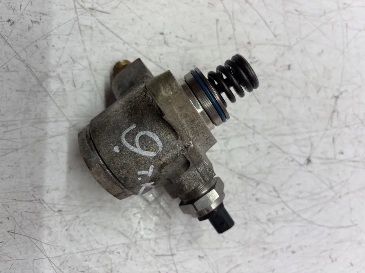 Bomba de combustible Audi Volkswagen Skoda Seat A3 Golf VI 1.2 TSI CJZA CJZ 04E127026H
