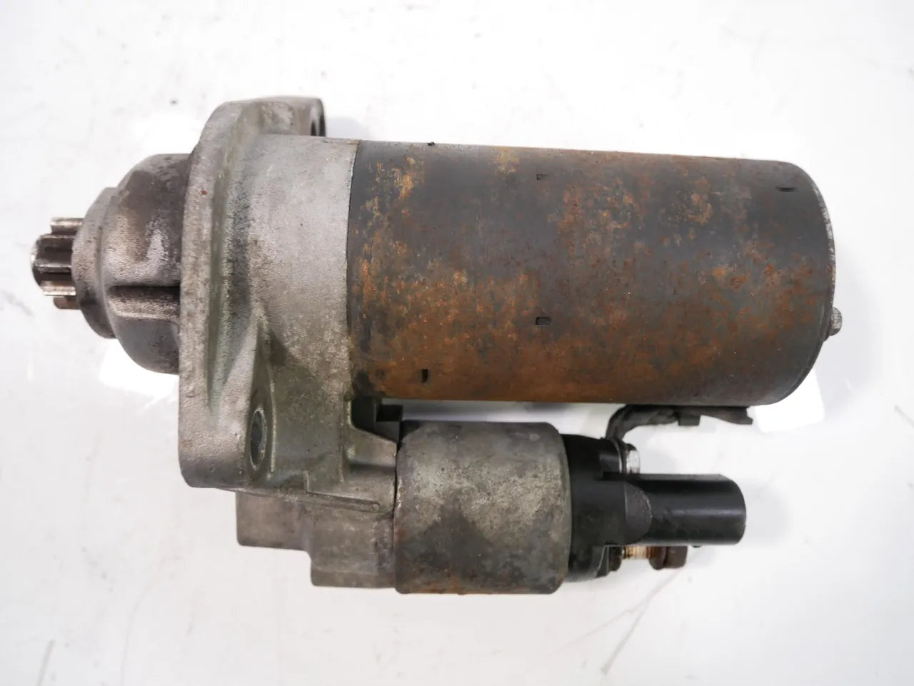 Motor de arranque Volkswagen Caddy MK3 1.9 TDI BLS 02Z911023F