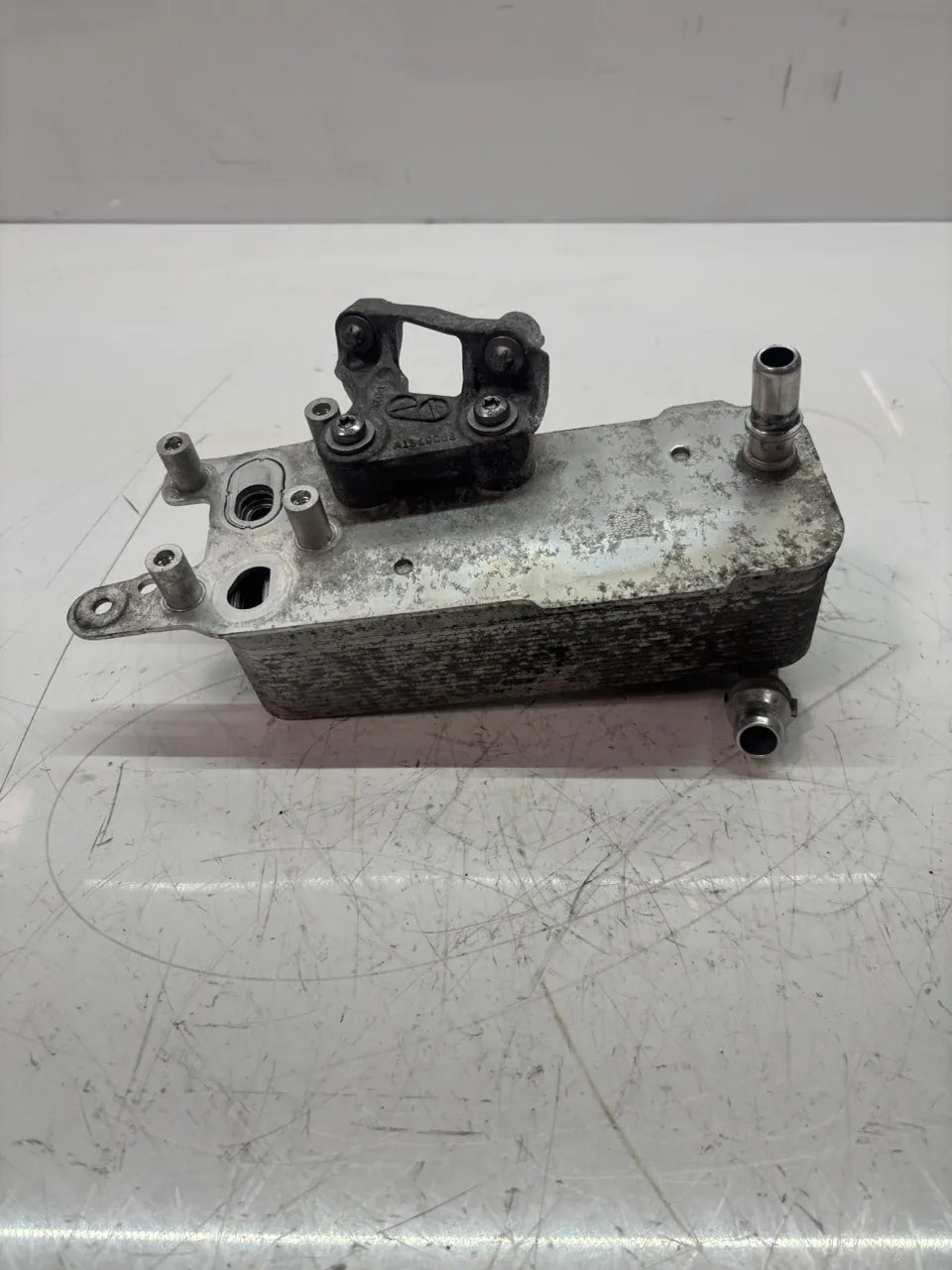 Refrigerador de aceite BMW Serie 1 F20 F21 3.0 M140i B58B30A B58 8570062