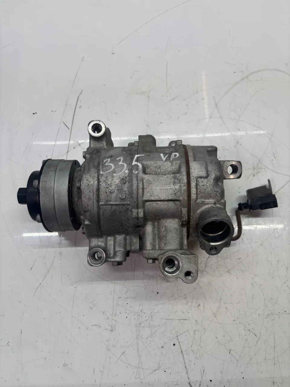 Compresor de aire acondicionado Audi A8 D4 4.0 TFSI CEUA CEU C