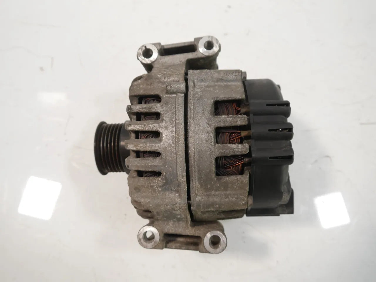 Alternador Mercedes-Benz Sprinter 2.2 CDI EURO6 OM651.958 651.958 A0009068404