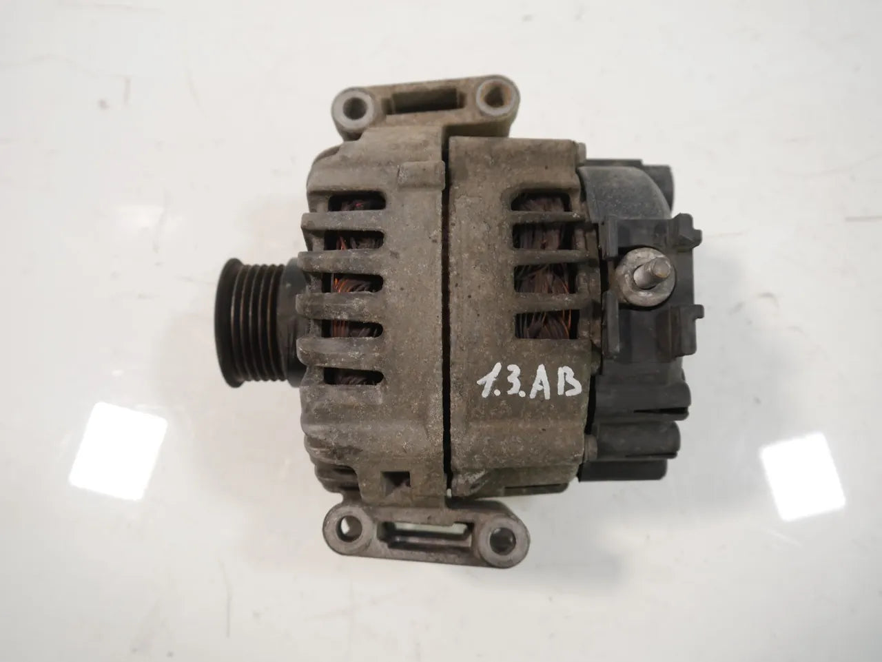 Alternador Mercedes-Benz Sprinter 2.2 CDI EURO6 OM651.958 651.958 A0009068404